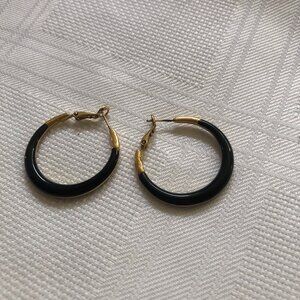 Early 2000 Kate Spade black Enamel and gold hoops